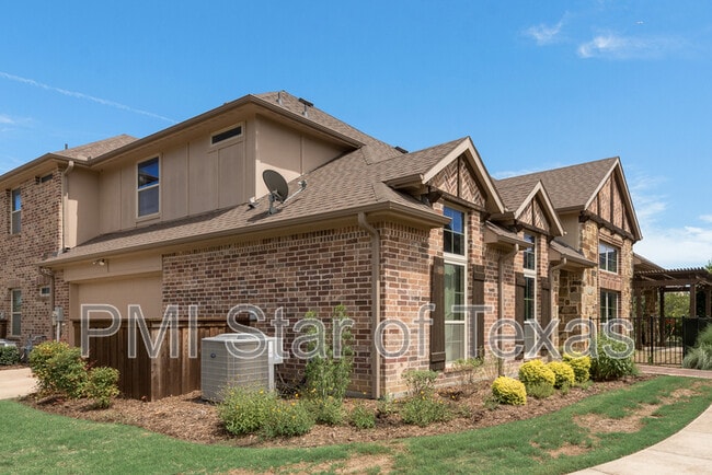 Building Photo - 889 Birds Fort Trail