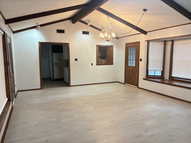 Building Photo - 9417 Boxwood Dr