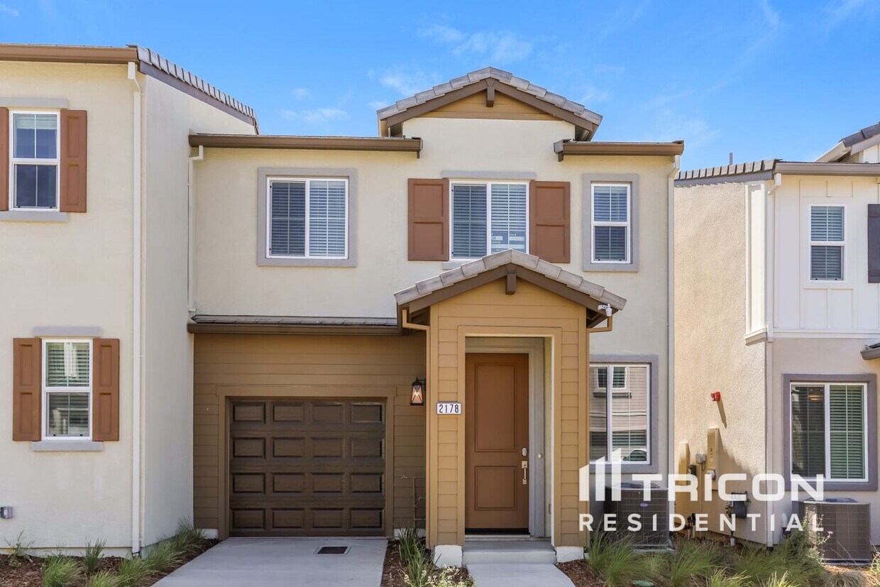 Foto principal - 2178 Comstock Ln