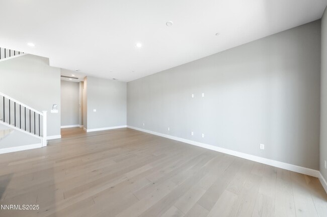 Foto del edificio - 1513 Golf Club Dr