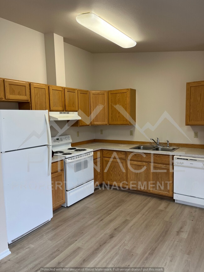 Building Photo - Castlevale Apartments