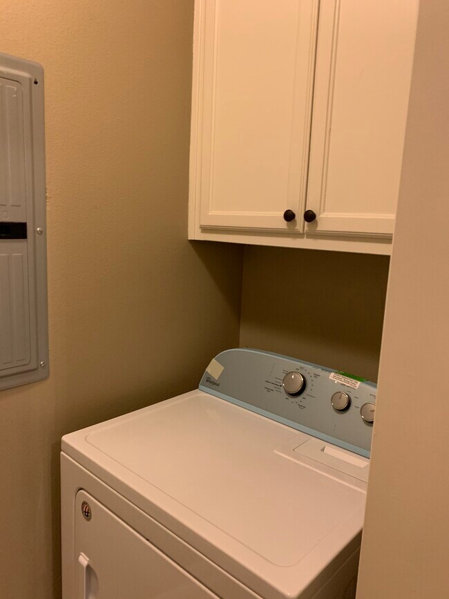 Foto del edificio - 808 Meadow Bend Dr