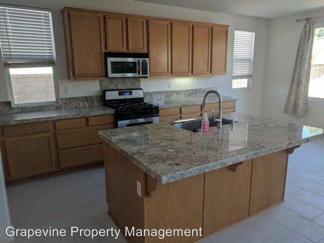 Building Photo - 32394 Orange Blossom Dr