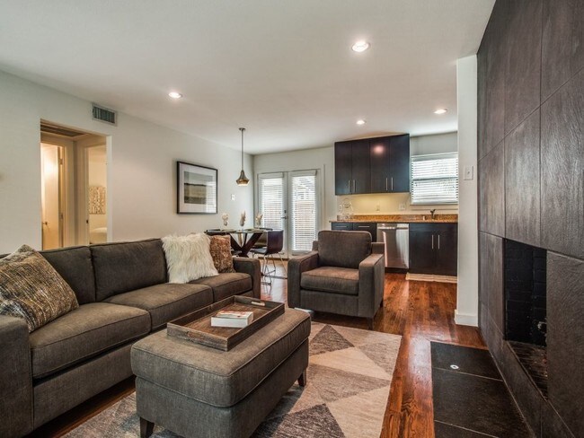 newly updated furnished condo apartment for rent in dallas tx