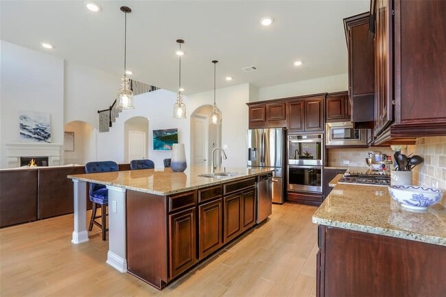 Foto del edificio - 1815 Carriage Oaks Ln
