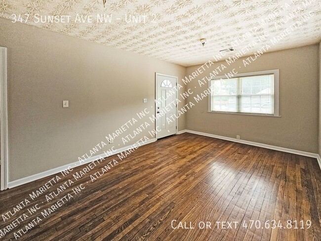 Building Photo - 2 Bedroom 1 Bath Apartment Housing Voucher...