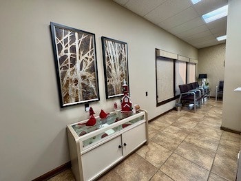 Building Photo - 1207 W Main St