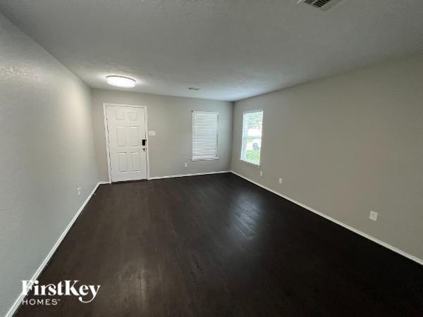 Foto del edificio - 15406 Boulder Hollow Ln