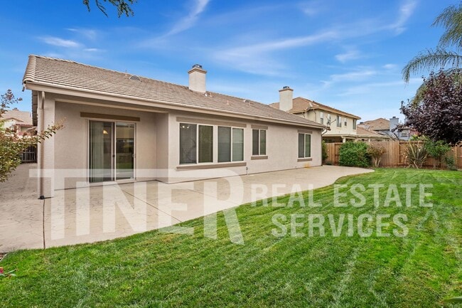 Building Photo - Grand Anatolia 4 Bedroom Home - Tier 1
