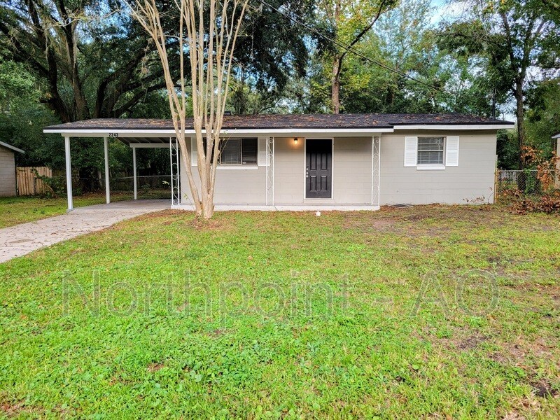 2243 Looking Glass Ln, Jacksonville, FL 32210 House Rental in