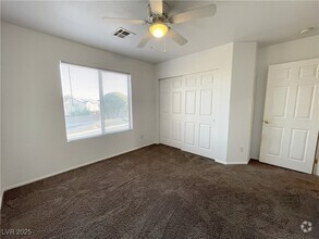 Building Photo - 605 Sonoran Heights Ave
