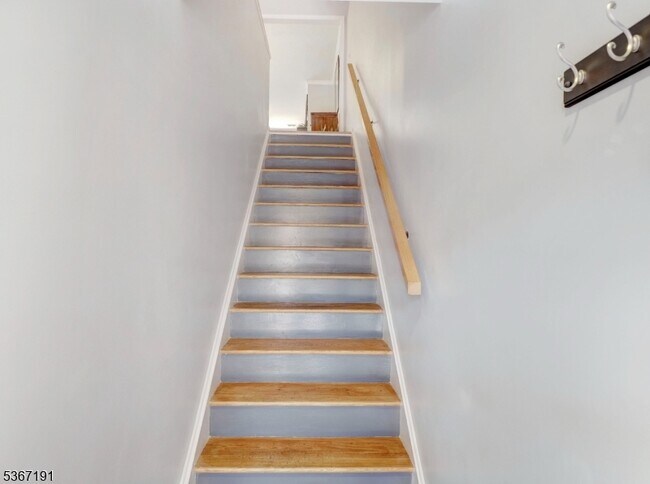 Foto del edificio - 65 Mews Ln