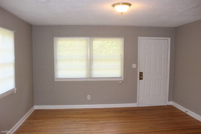 Foto del edificio - 3 br, 1.5 bath House - 3990 Rutgers Drive