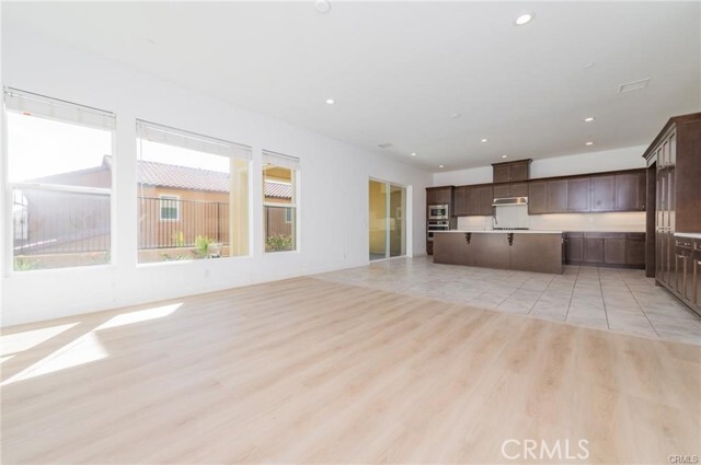 Foto del edificio - 20756 Spruce Cir