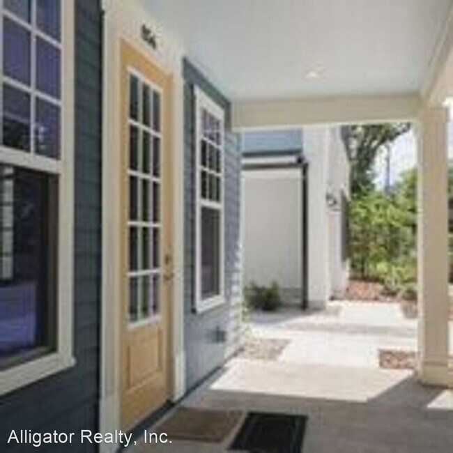 Foto del edificio - 4 br, 4 bath House - 856 NW 6th Avenue