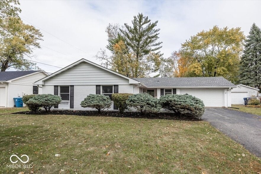 Primary Photo - 130 Carmel View Dr