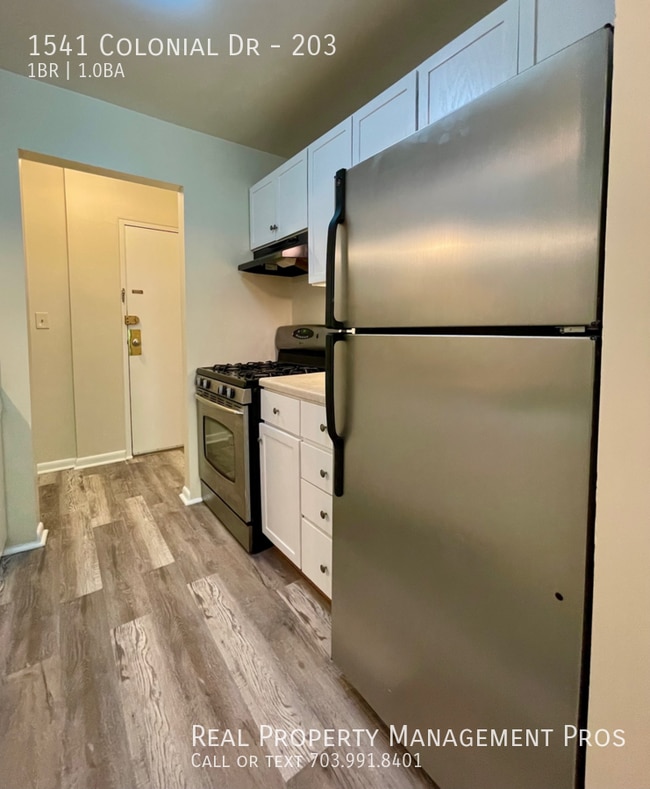 Photo - 1541 Colonial Dr Apartment