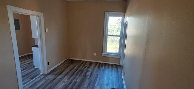 Building Photo - 1515 Felix St