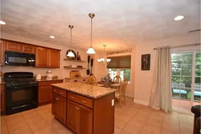 Building Photo - 52 Jills Way