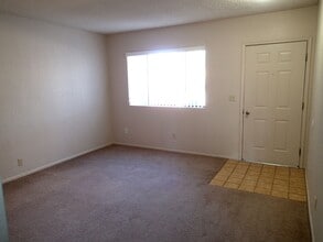 Building Photo - 4426 Buena Loma Way