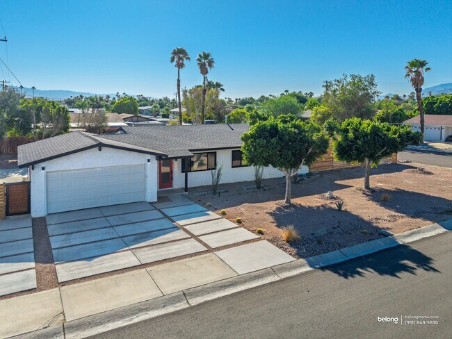 Building Photo - 2600 N Chuperosa Rd