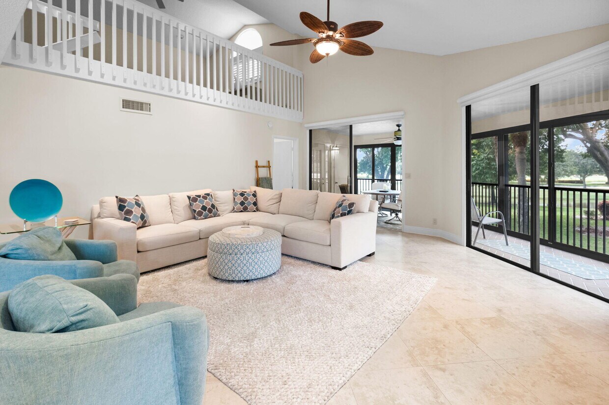 Foto principal - 15321 Strathearn Dr