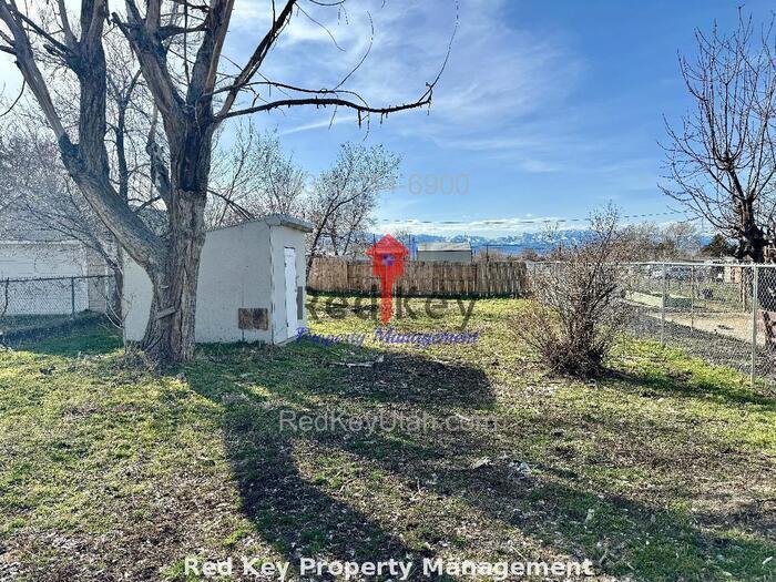 Foto del edificio - REMODELED Unit B