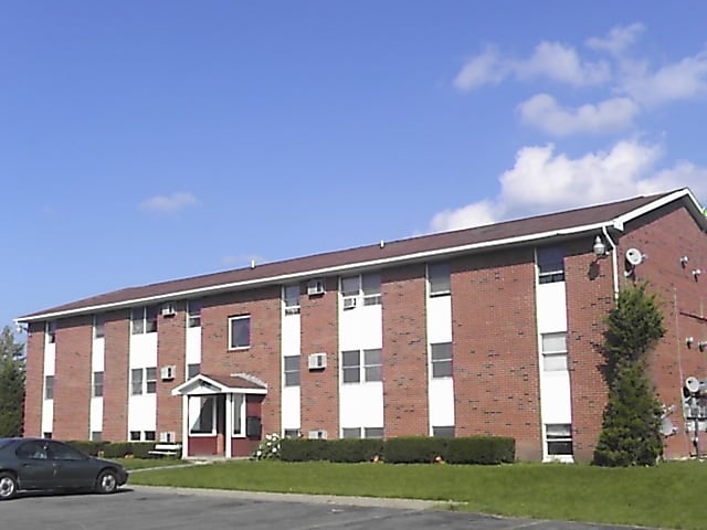 Primary Photo - 6559 Lincoln Ave
