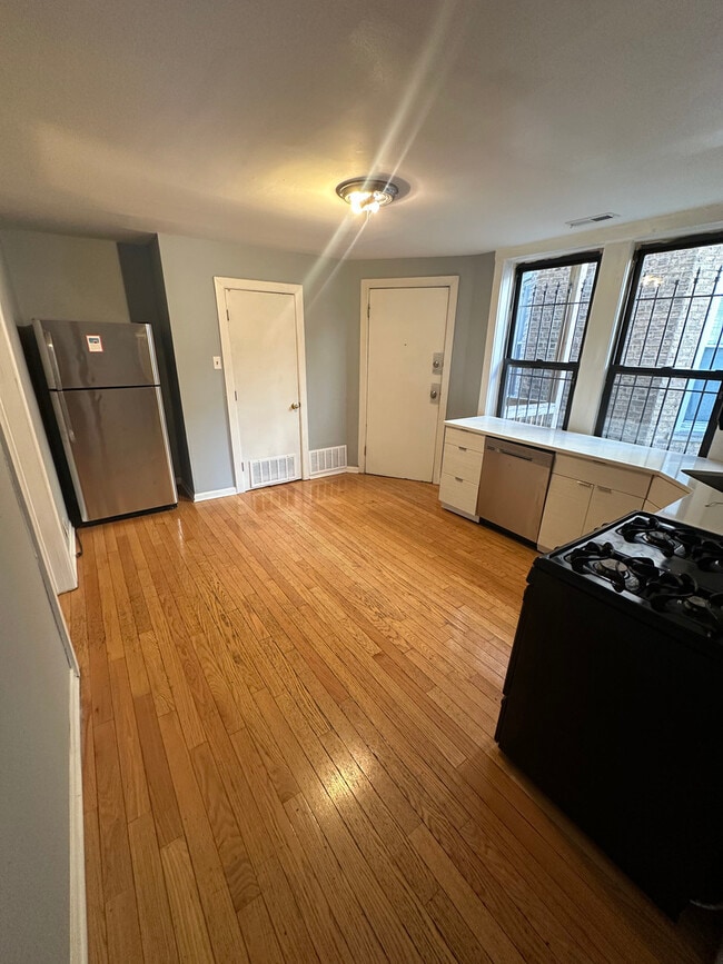 Foto del edificio - 1500 N Rockwell St