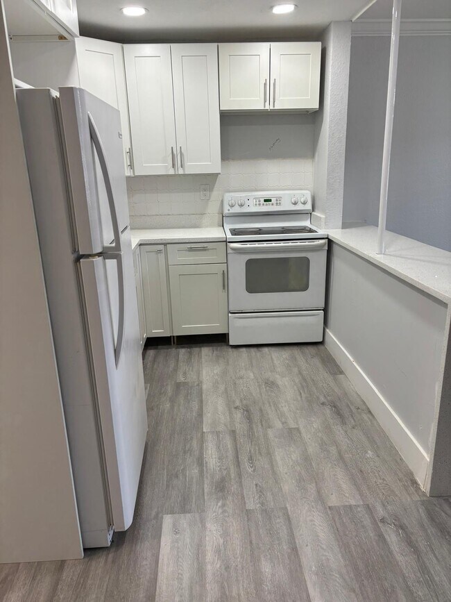 Foto del edificio - 505 NW 177th St