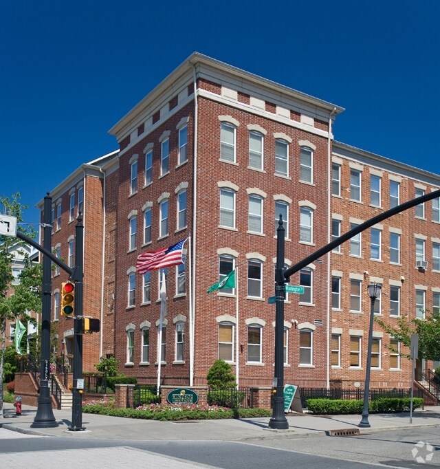 Windsor at Liberty House Rentals Jersey City, NJ