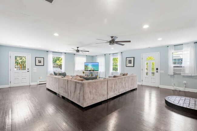Foto del edificio - 14386 Calvert St