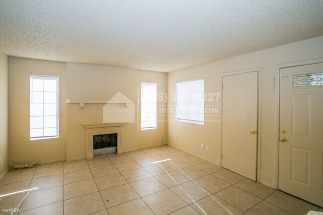 Building Photo - 2 br, 1 bath 4plex - 916 Bridgewater St. U...