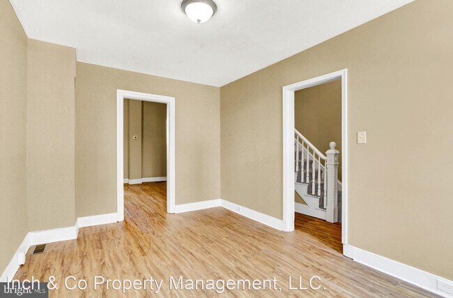 Building Photo - 5 br, 1 bath House - 32 West Maple Street