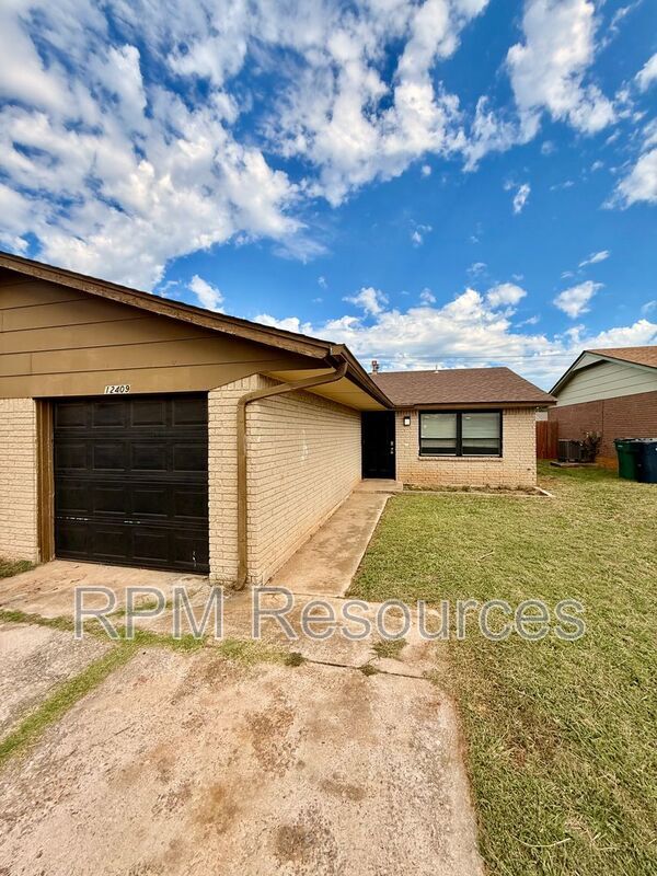 Photo - 12409 SW 2nd St