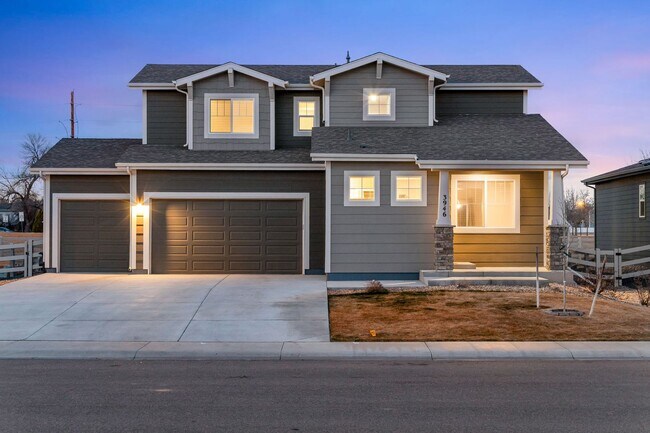 Building Photo - Upgraded Home with 3 Beds, 3 Baths, & 3-Ca...