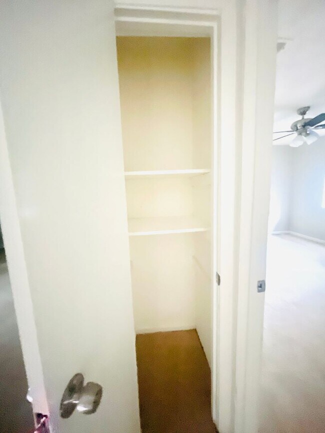 Foto del edificio - Cozy East Point 2 Bedroom Duplex