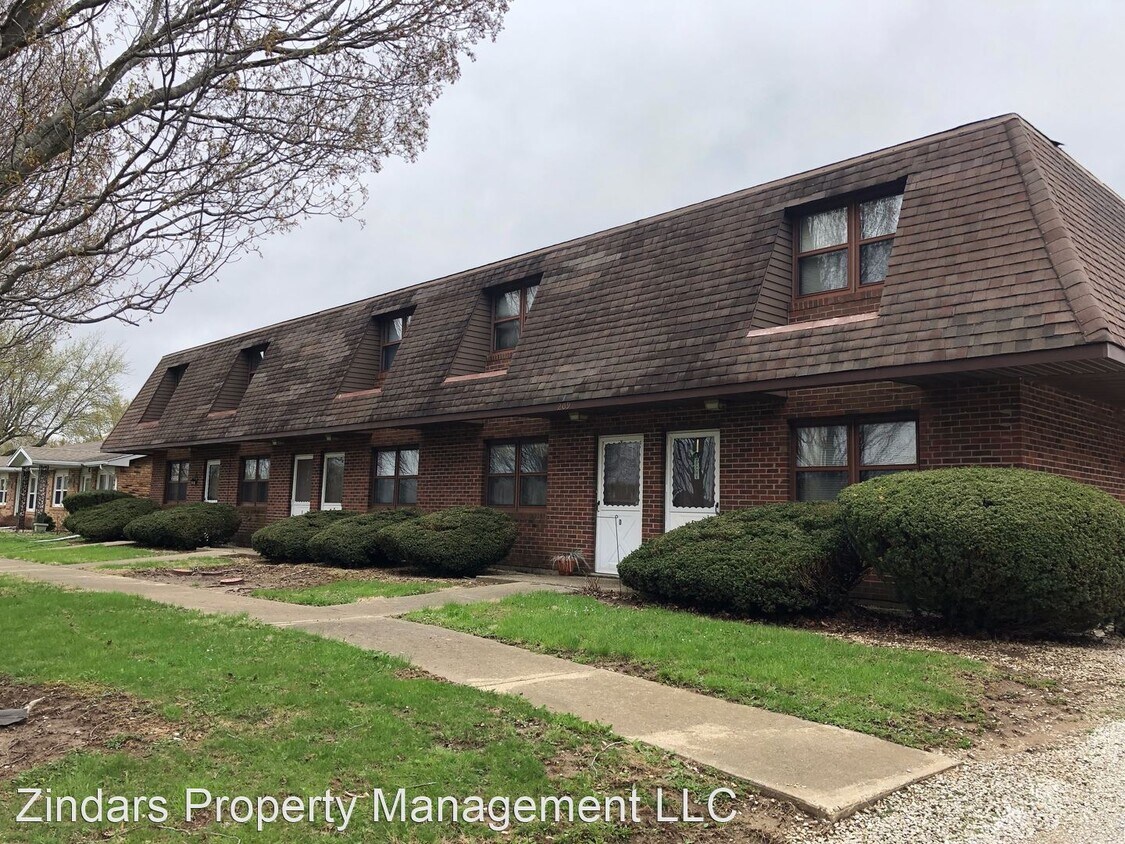 209 Martin Ct, Catlin, IL 61817 Room for Rent in Catlin, IL