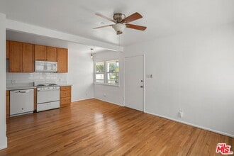 Building Photo - 2231 Laverna Ave