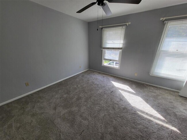 Foto del edificio - 3727 SW 28th Terrace