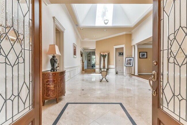 Building Photo - 11738 Riverview Dr