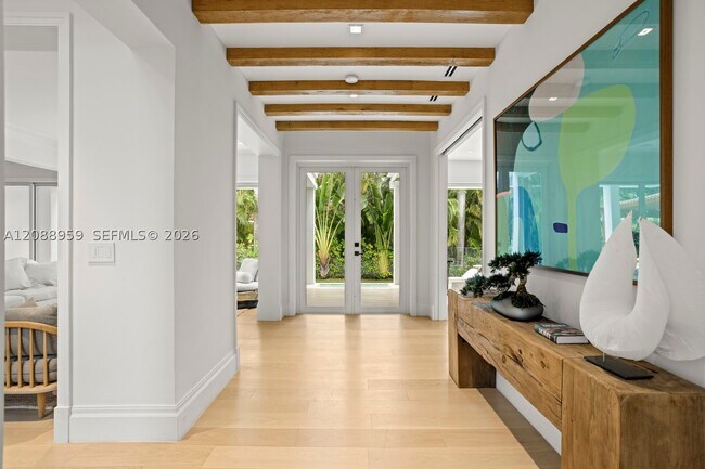 Foto del edificio - 662 Woodcrest Rd