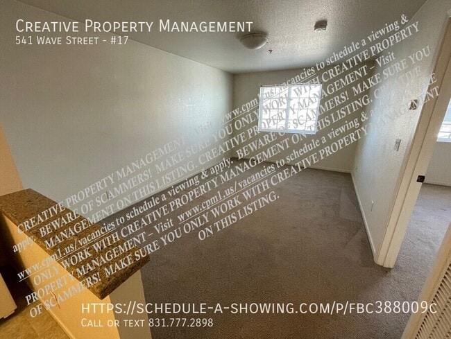 Building Photo - 541 Wave St