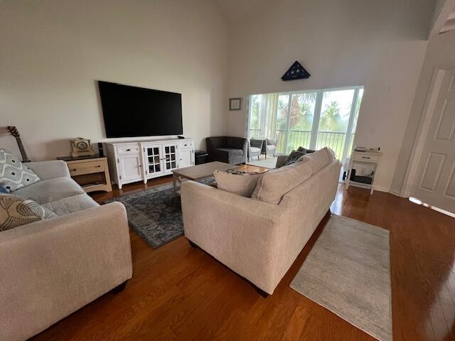 Foto del edificio - 2604 Fairway Dr N