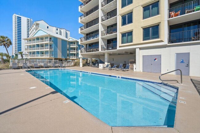 Foto del edificio - 407 W Beach Blvd