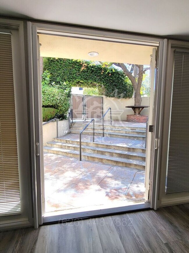 Foto del edificio - Spacious 2-bedroom, 2.5-bathroom Home for Rent in Chino Hills, CA.