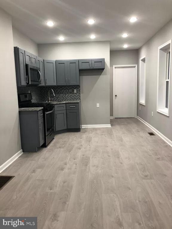 145 E Duval St, Philadelphia, PA 19144 Room for Rent in Philadelphia