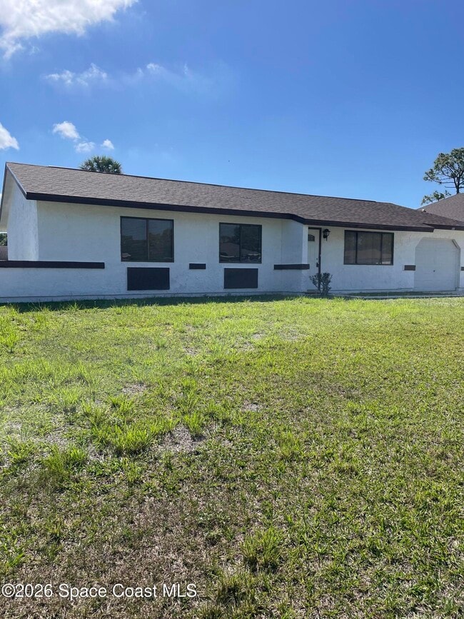 Building Photo - 1597 Jupiter Blvd NW