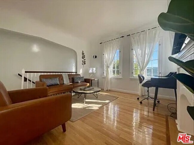 Foto del edificio - 1118 10th St