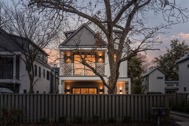 Foto del edificio - 2709 Stacy Ln